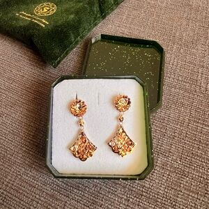 10 Karat Gold earrings
